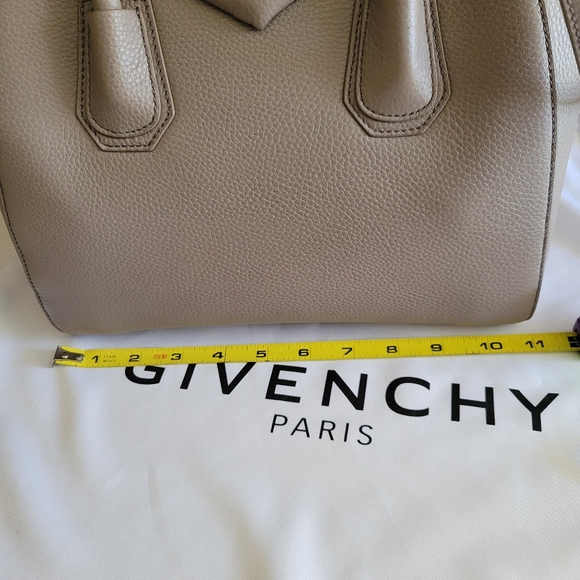 Givenchy Antigona Small Handbag - Picture 14 of 16